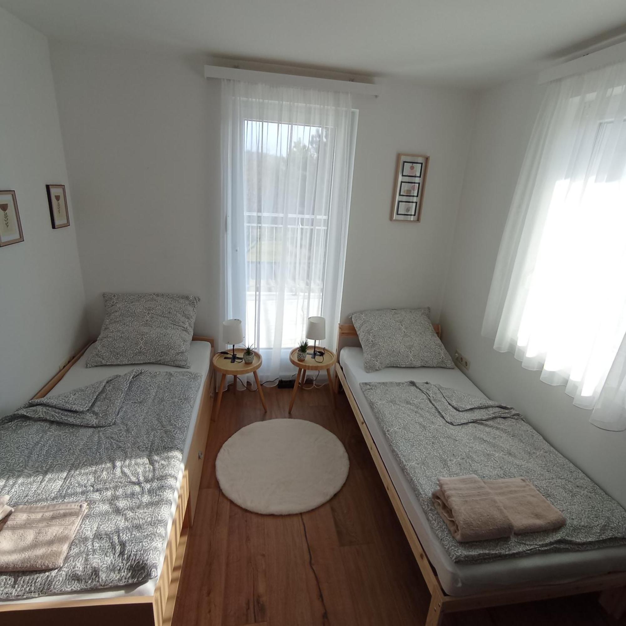 Appartement Klau & Bali Apartmanhaz Sopron