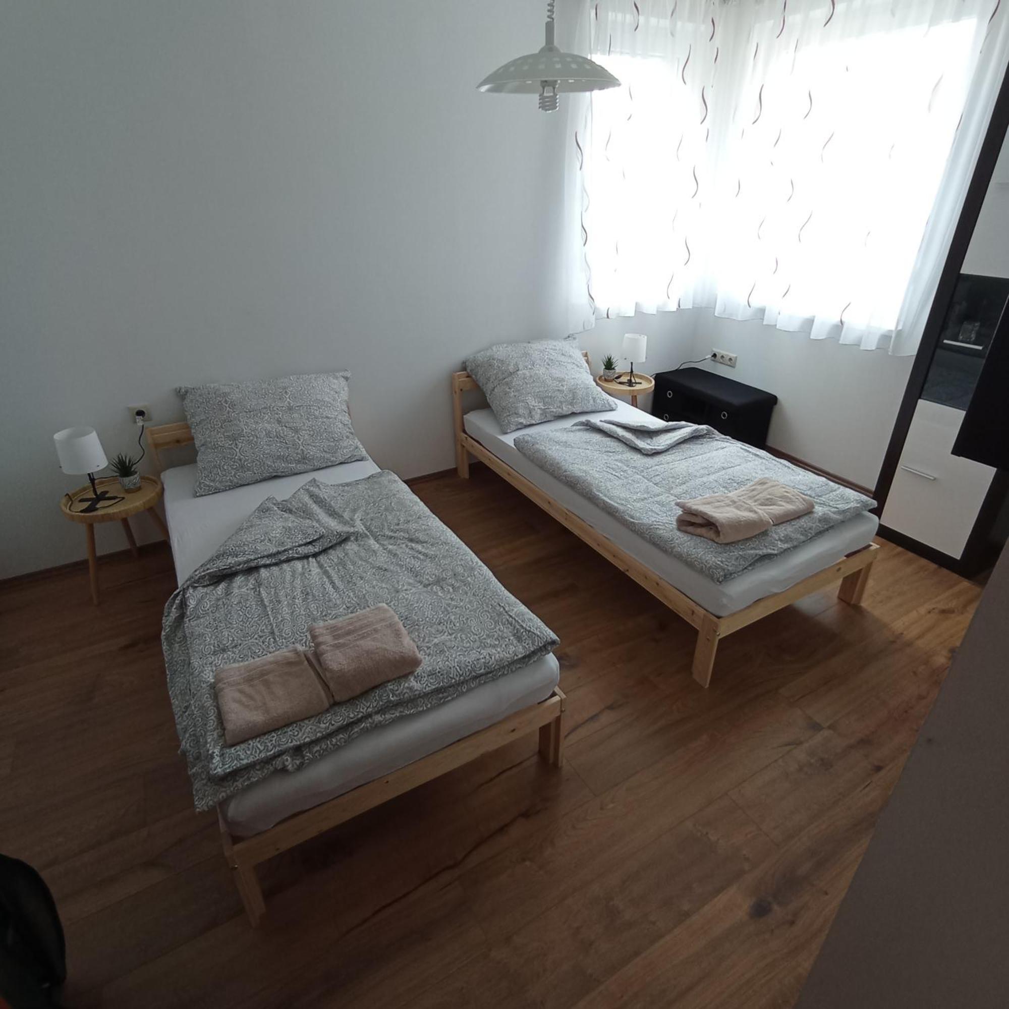 Klau & Bali Apartmanhaz * Sopron